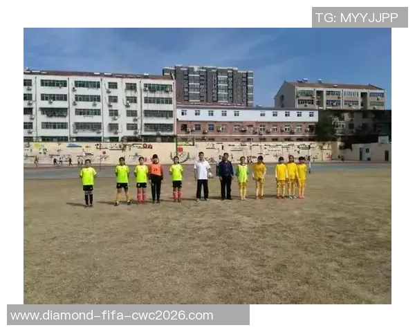 激情四溢的绿茵场实况足球解说词全解析与技巧分享